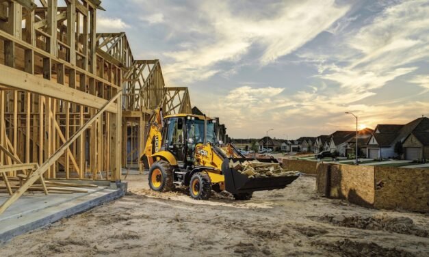 5 Suggestions for Selecting the Good Backhoe for Your Jobsite