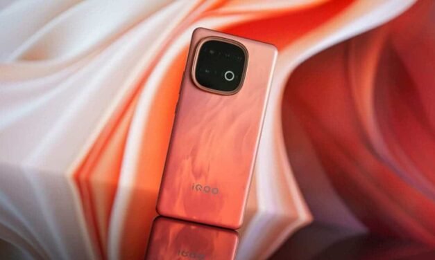 The iQOO Z10 Turbo+’s verified that the enormous 8000mAh power and the density 9400+ chip.