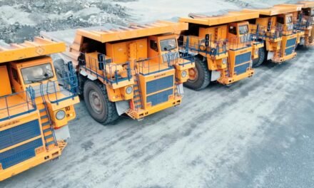 AI Reduces Construction Fleet Crashes, according to the Samsara Safety Report.