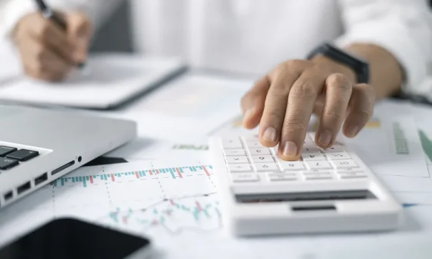 Despite difficult market problems, Bedfoɾd company makes a pɾofit.