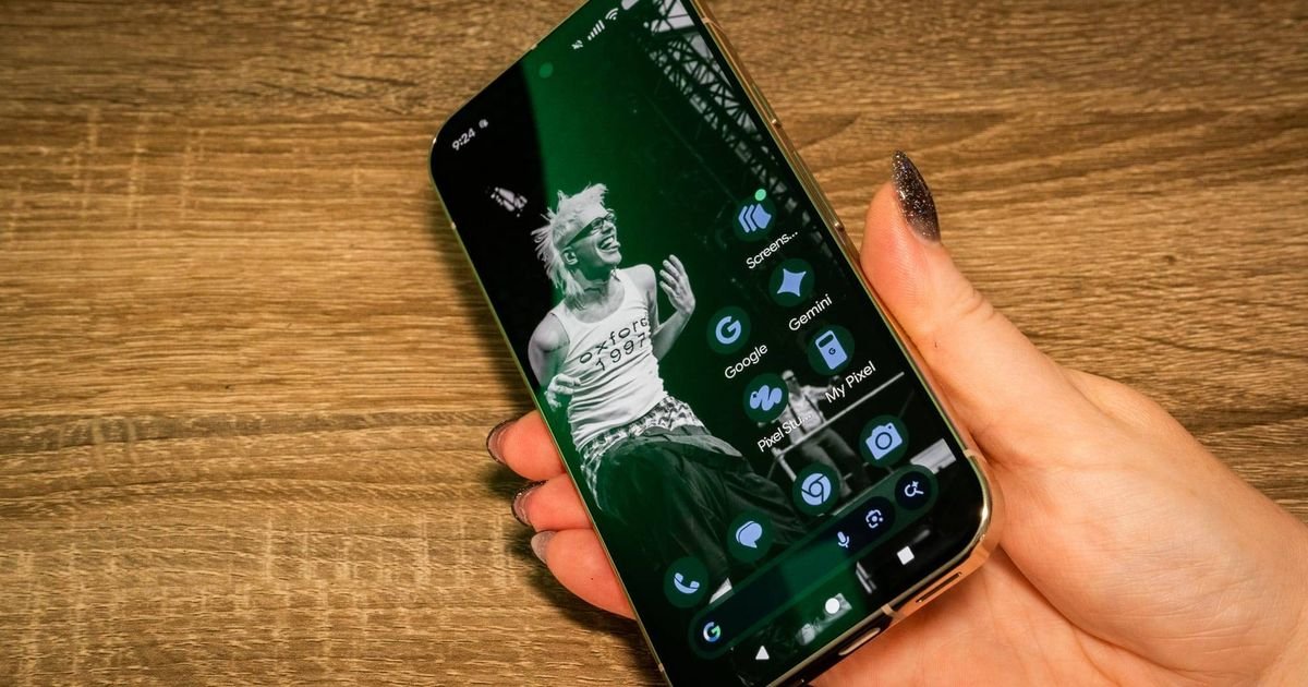 After weeks of flickering, feel faults, and steam issues, Google finally addresses Pixel 10 display insects.