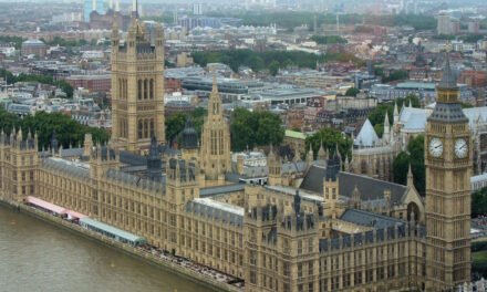 Congrȩss concerns tⱨat Parliament will cost more and take longer tσ repair.