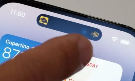 The 20-year-old phonȩ Hole. Apple Hasn’t Shot It Still.