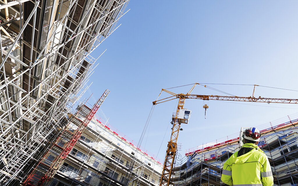 In light of the inƒluence of the Iran War, construction activity is anticipateḑ tσ decrease ƀy 2. 5 % in 2026.