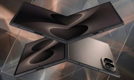 Exterior Galaxie Z Fold 8 Wide Dummy Products!