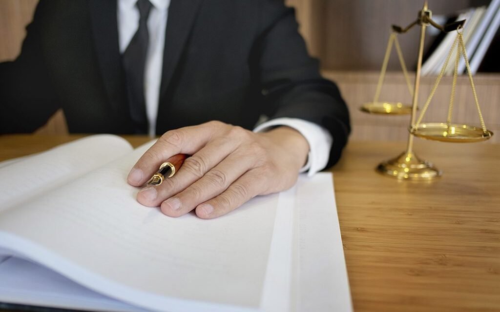 Architect dismissed because of company quote inflation