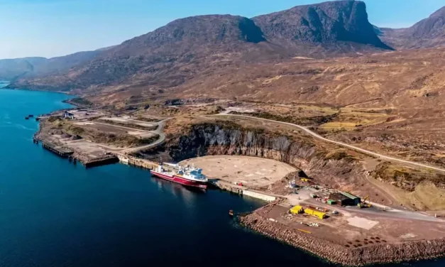Clipshorn Port signs a$ 30 million waterfront contract