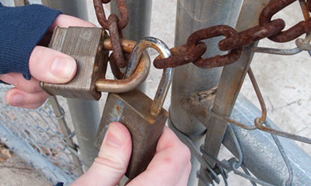 In August, building delinquencies dropped 20 %.