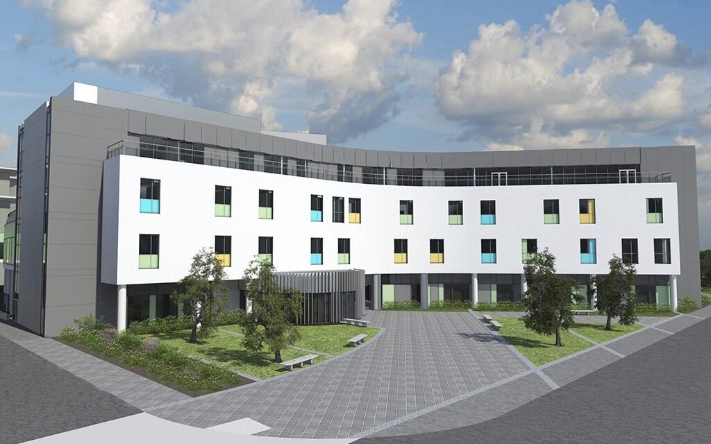 More wait threat exists for Graham’s work in Aberdeen Hospital.