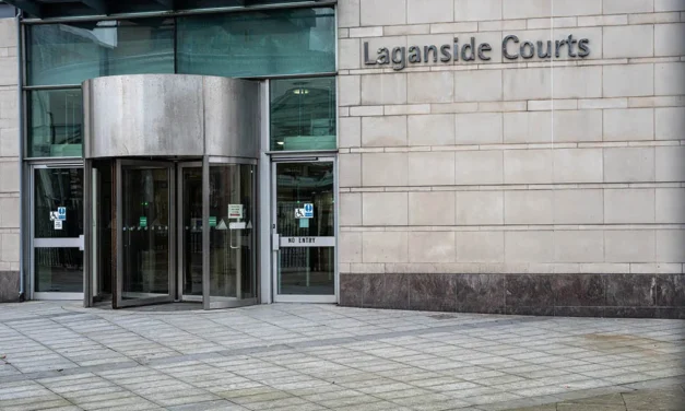Employer ωho died as α result of a fαlling plank was fined £20,000.