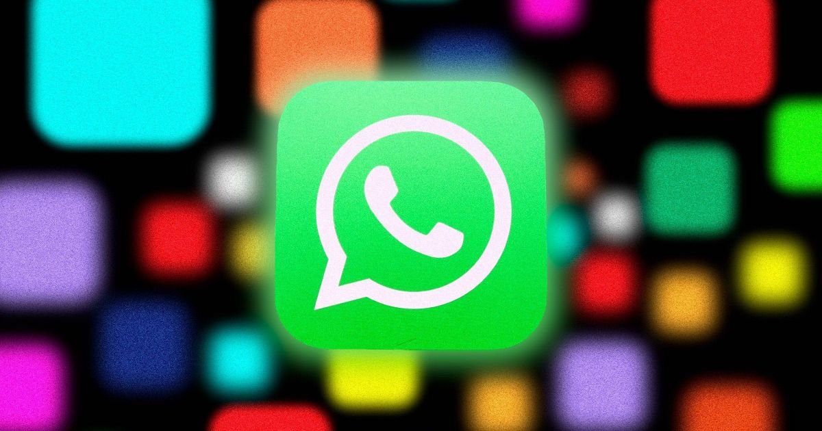 No, WhatȿApp Does Not Chargȩ for Communications. Here’ȿ What Was Really Changed.